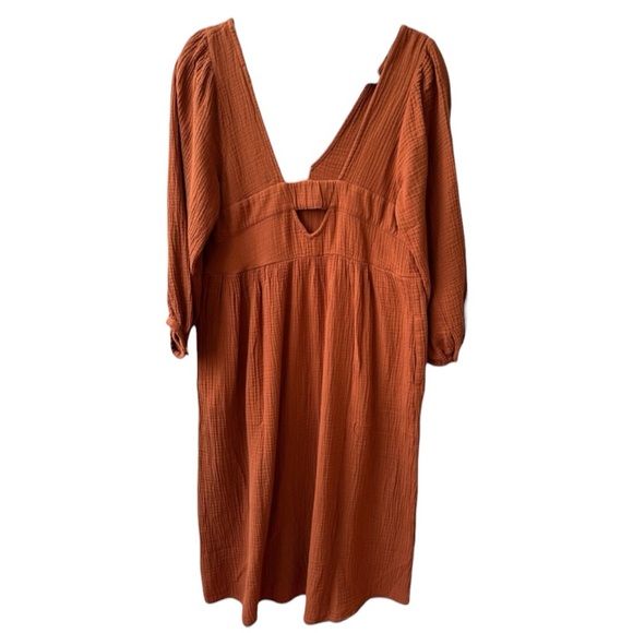 Madewell Lightspun V-Neck Midi Dress in Burnt Clay Size Large - Picture 5 of 13